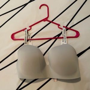 Victoria’s Secret T-Shirt Bra